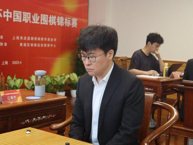 亚洲成综合人影院在院播放